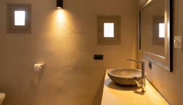 Resa estates Ibiza finca te koop st Rafael sea view sale bathroom .jpg